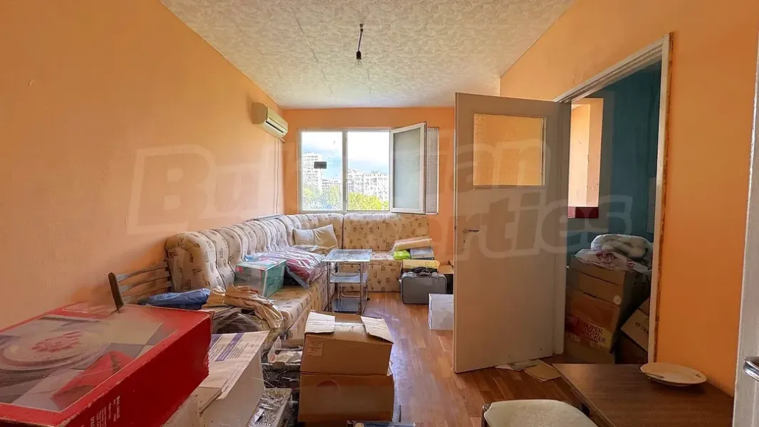 Stylish Studio Apartment in Stara Zagora, Near Key Amenities - Image 1