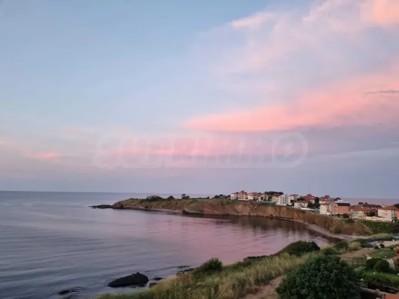 Stunning First-Line Sea Apartment in Ahtopol, Bulgaria. - Image 4