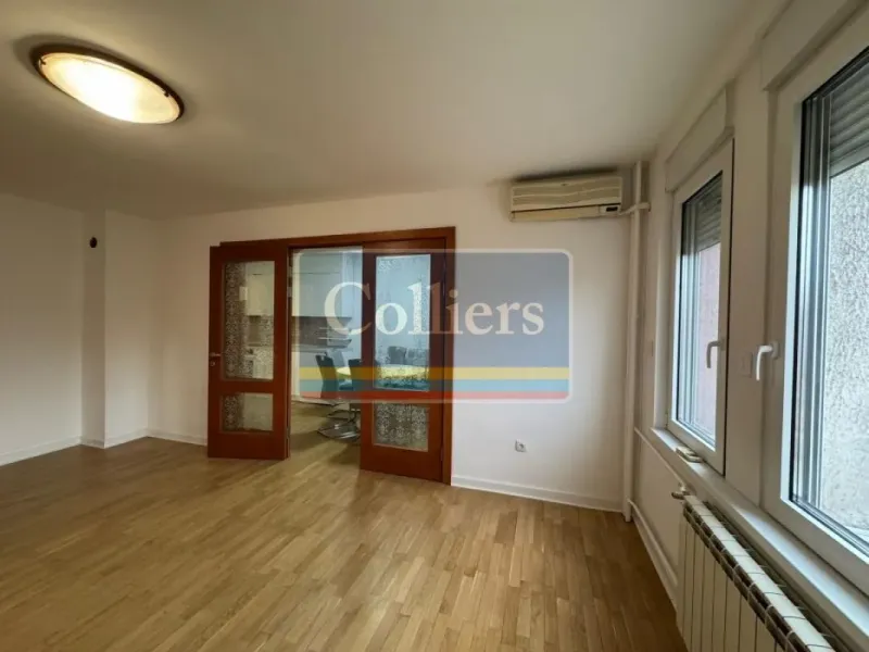 Spacious Apartment Near Kalemegdan Fortress - Belgrade - Image 3