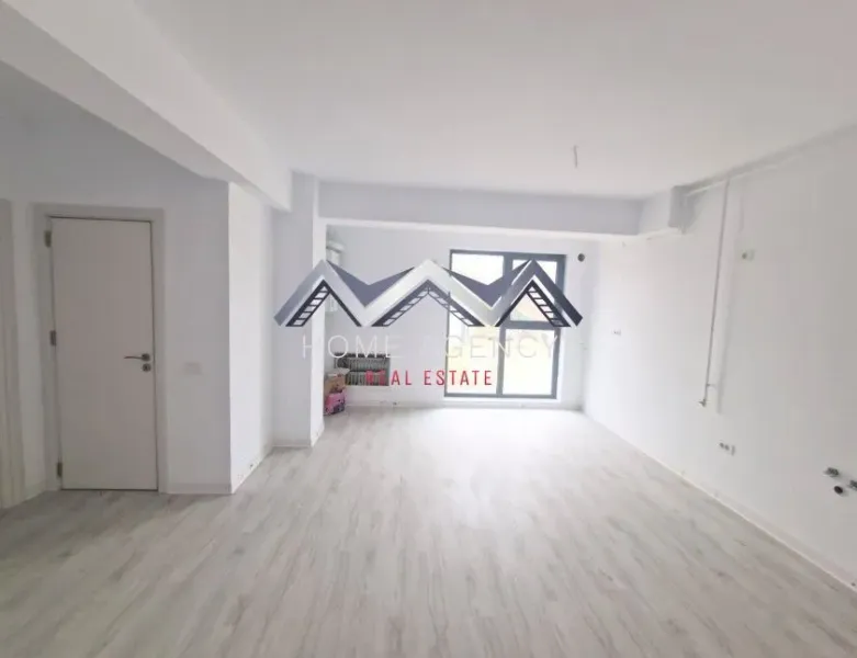 Spacious 3-Bedroom Apartment with Terrace in Otopeni - New! - Image 1