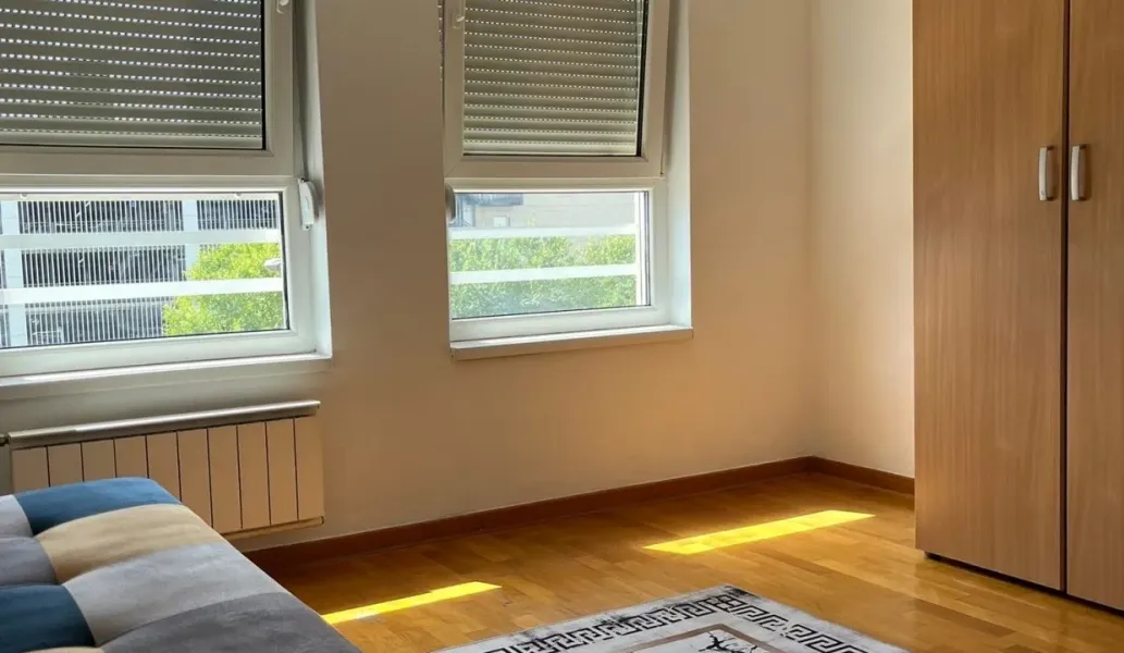 Spacious 2-Bedroom Apartment in Belvil, Novi Beograd - €750 - Image 5