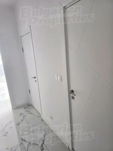 Spacious One-Bedroom Apartment in Central Park, Burgas – New Home! - Image 5