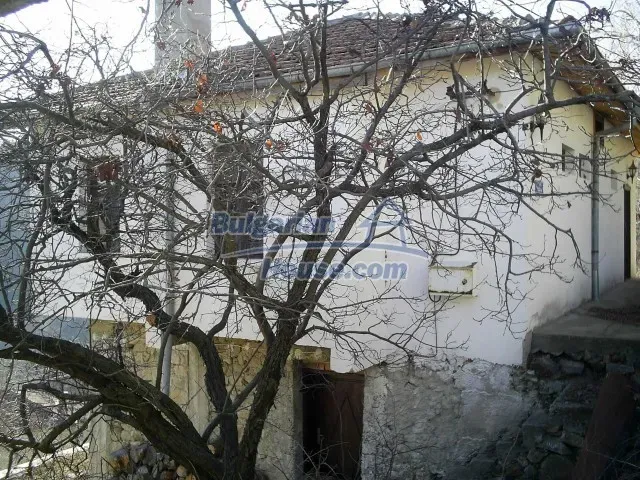 Spacious Rhodope Mountain House with Stunning Views for Sale - Image 4