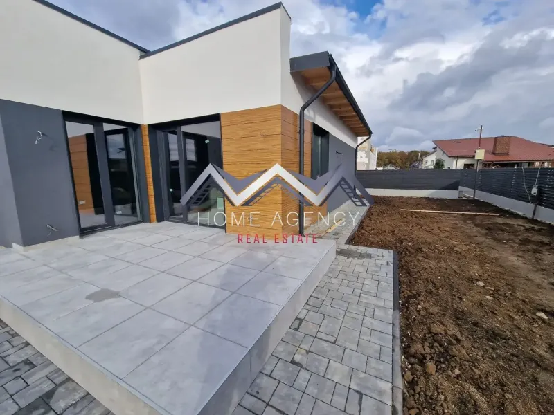 Spacious House with Land in Balotești - 3 Bedrooms, 2 Bathrooms - Image 3