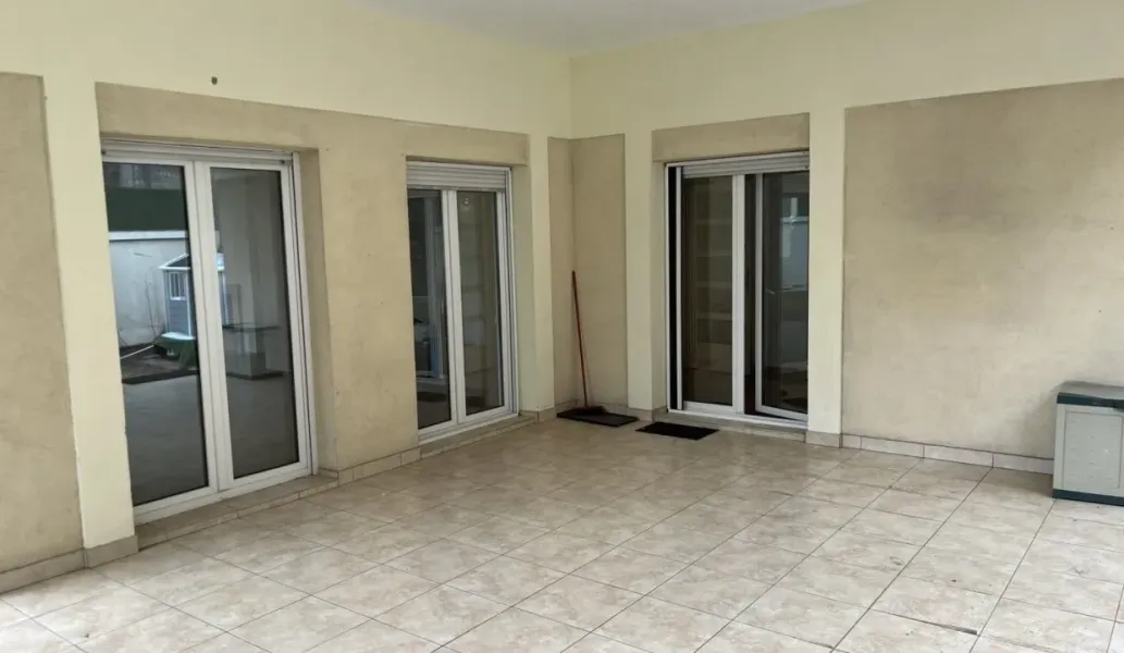 Spacious House in Voždovac with Garden and Garage for Rent - Image 1