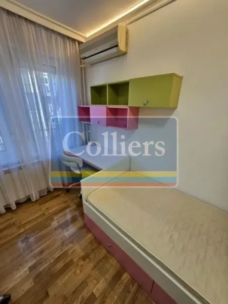 Stylish Apartment with Park View - Belgrade, Serbia - Image 5