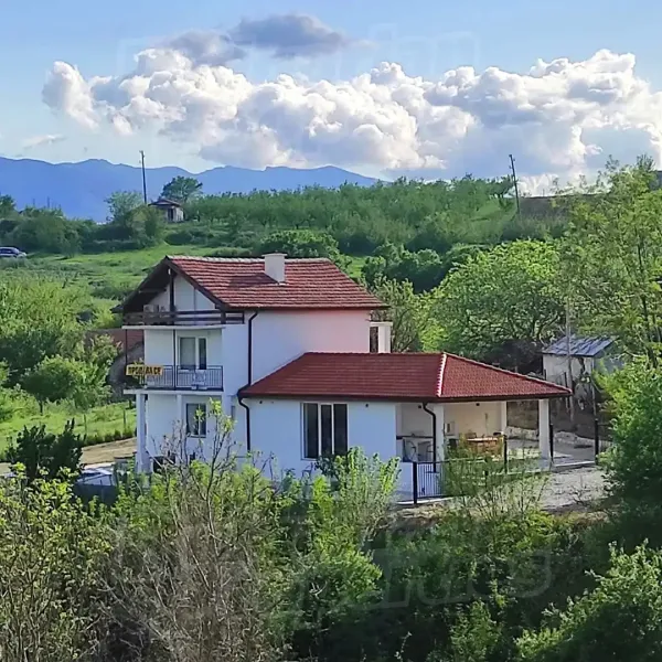 Charming Fully Furnished House Near Melnik with Stunning Views - Image 3