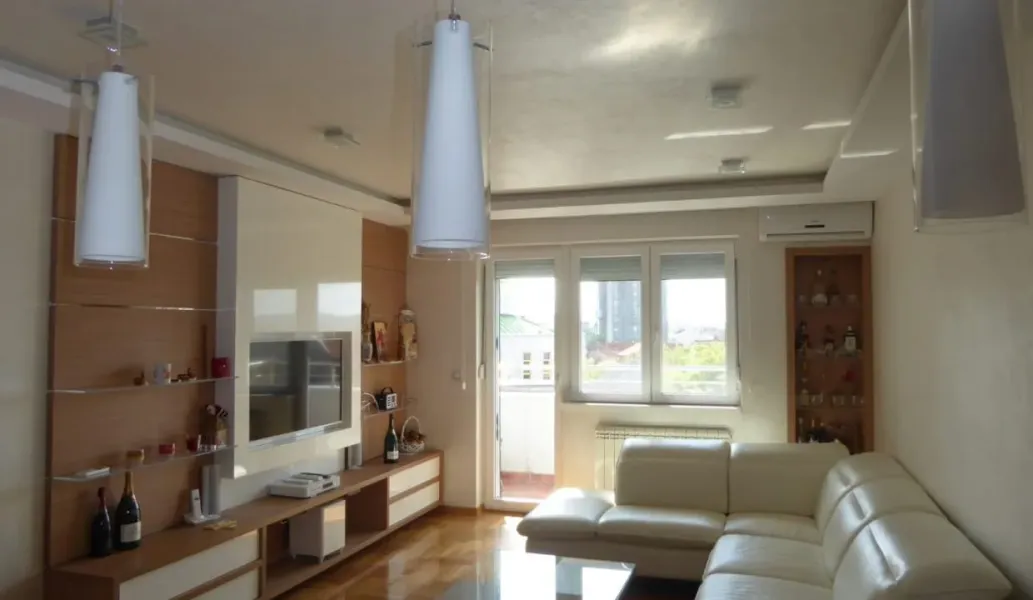 Spacious, Fully Furnished 3-Bedroom Apartment with Garage in Belgrade - Image 3