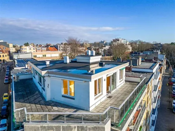 Corner Messidor Penthouse: XXL Terrace, Breathtaking Views & Modern Living - Image 1