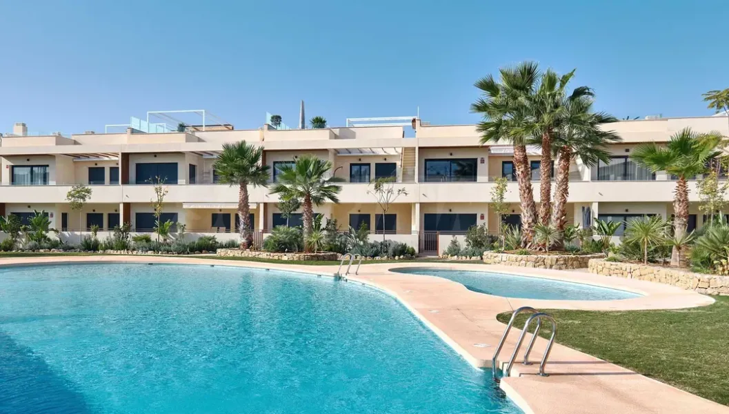 Torrevieja Beach House - 2 Bed, Unfurnished - Image 3