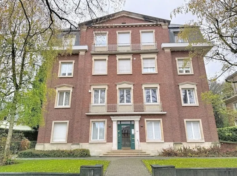 Stylish Brussels Apartment with 1 Bedroom - Fully Furnished - Image 1
