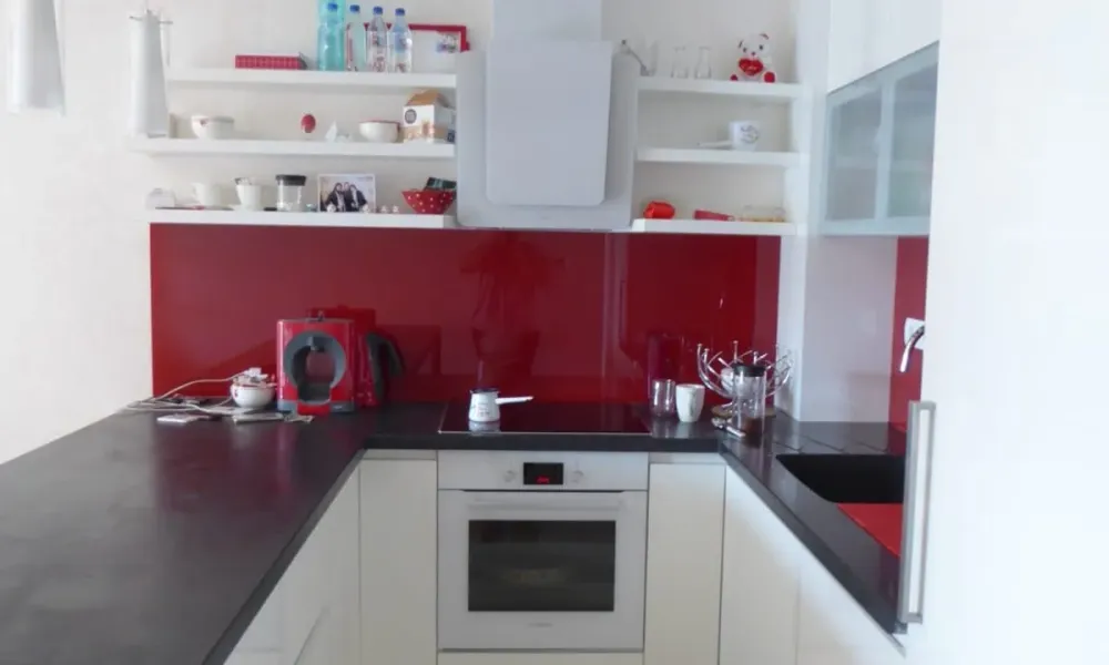 Spacious, Fully Furnished 3-Bedroom Apartment with Garage in Belgrade - Image 2