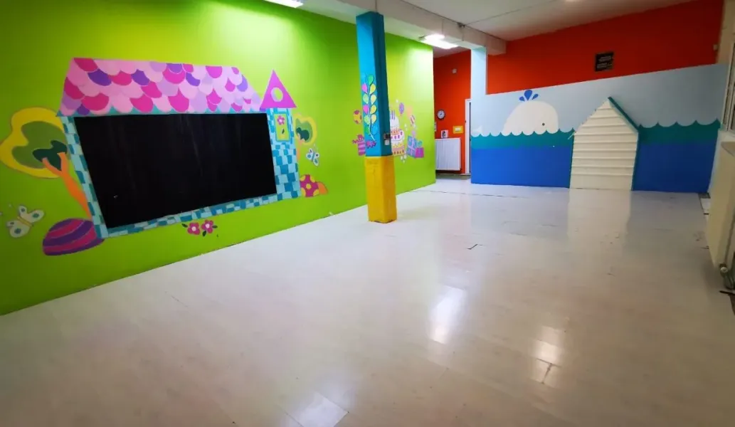 Spacious 10-Bedroom House in Belgrade, Near Medaković Church - Image 1