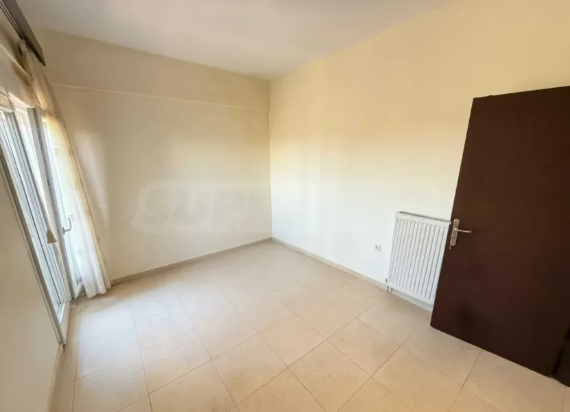 Spacious 3-Bedroom Apartment with Sea View in Epanomi - Image 5