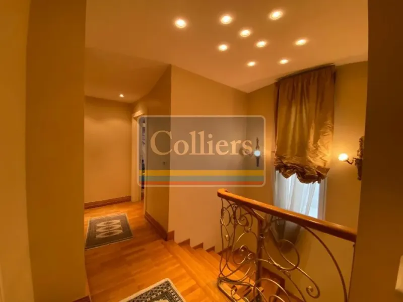 Luxury Two-Level Penthouse Apartment in Belgrade's Dorćol District - Image 5