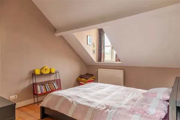 Uccle Border Townhouse: Four Bedrooms, Authentic Charm & Heritage. - Image 1