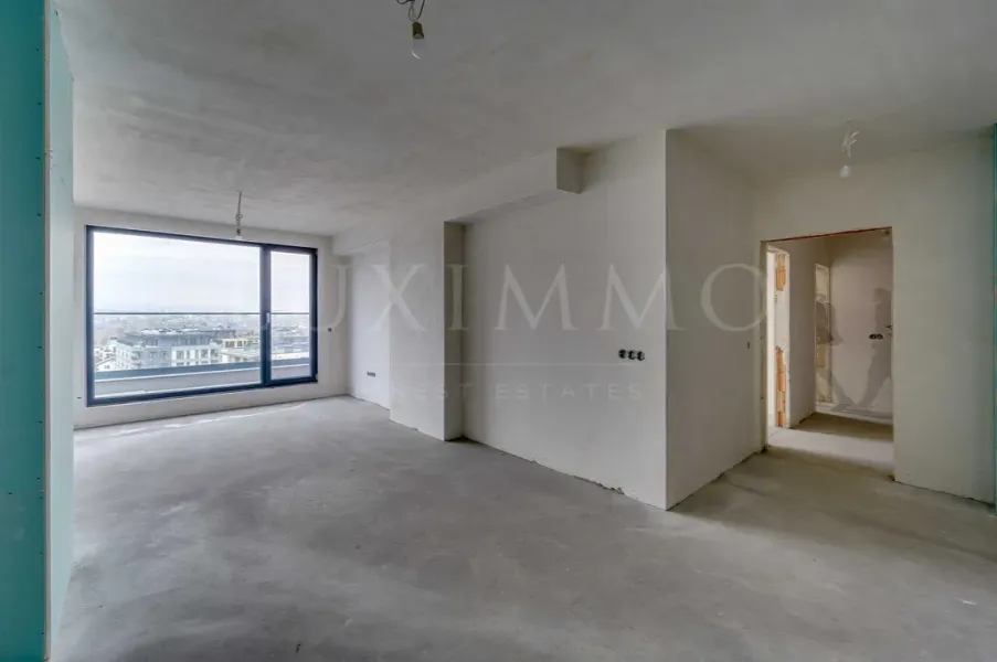 Panoramic Terrace Apartment with Mountain Views in Sofia - Image 1