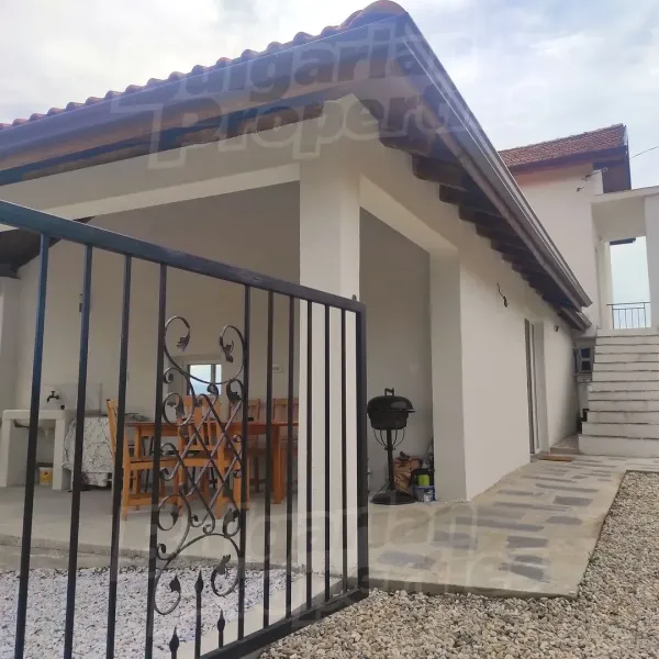Charming Fully Furnished House Near Melnik with Stunning Views - Image 2