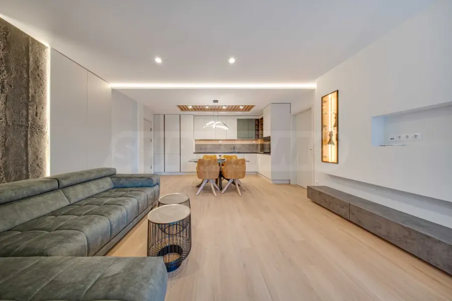 Luxurious 3-Bedroom Apartment in Sofia, RUHouse 2 - Image 2