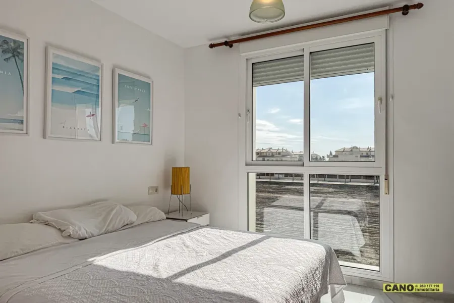 Spacious 2-Bedroom Apartment with Sea Views in Marina Serena Golf - Image 2