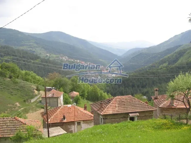 Spacious Two-Story House Near Pamporovo Spa Resort, Bulgaria - Image 1