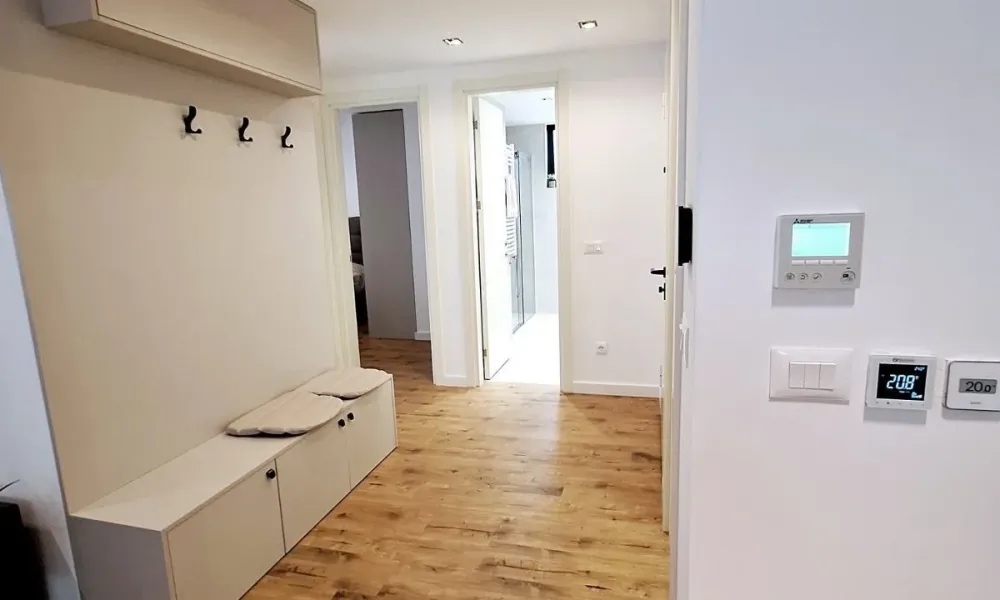 Spacious 3-Bedroom Apartment Near Crvena Zvezda with Modern Amenities - Image 4