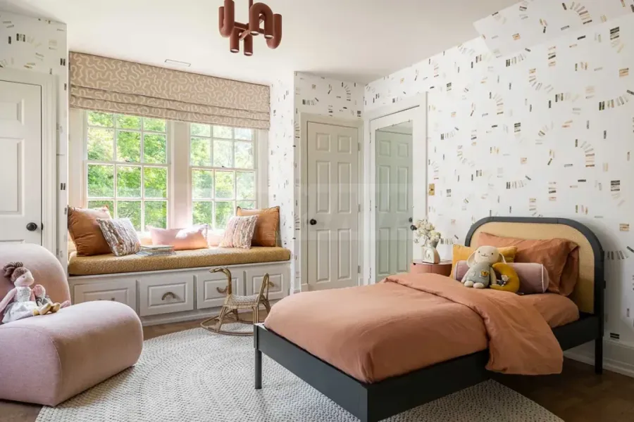 Spacious Plovdiv Apartment with Panoramic Views - Image 4