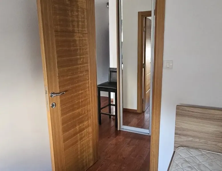 Spacious 3-Bedroom Apartment in New Belgrade, Zvezdara - Rent - Image 5