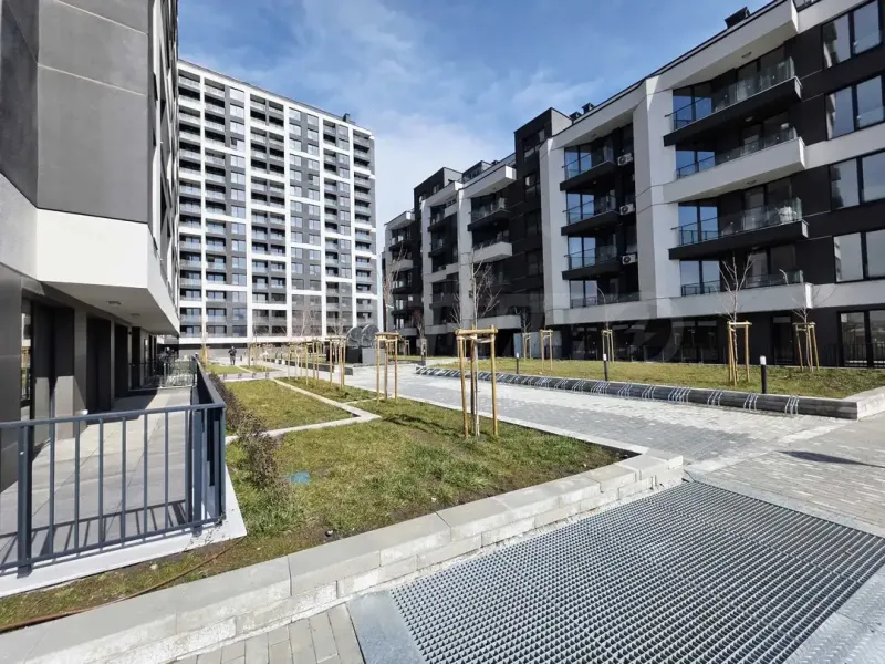 Spacious 3-Bedroom Apartment in Sofia Center - Image 4