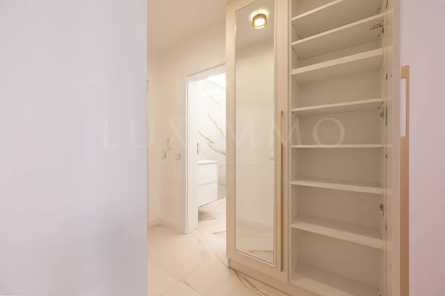 Stylish, Fully Furnished Apartment in Malinova Dolina, Sofia - Image 4