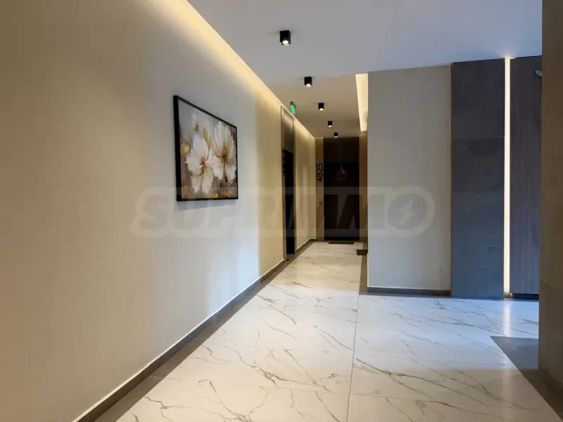 Fully Furnished 2-Bedroom Apartment in Royal Garden 2 - Image 5