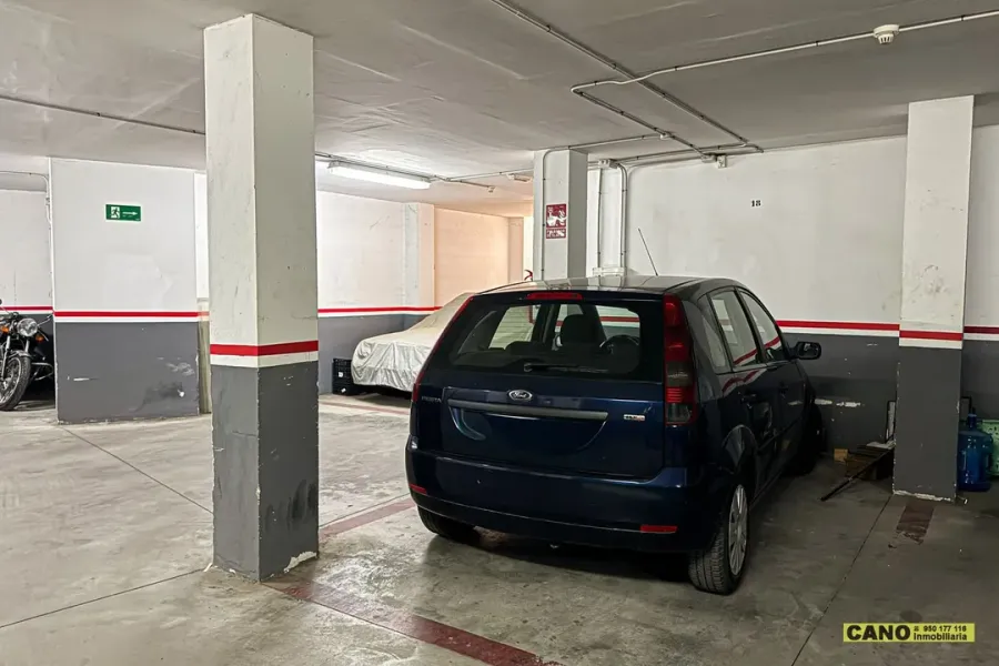 Spacious 3-Bedroom Apartment with Garage and Elevator in Viator - Image 2