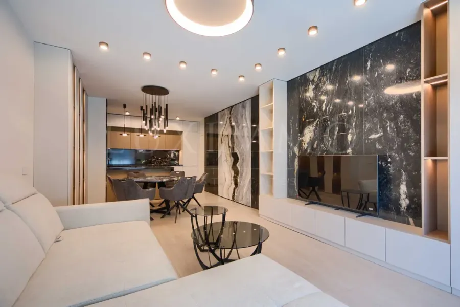 Spacious Two-Bedroom Apartment with Mountain View in Sofia - Image 5