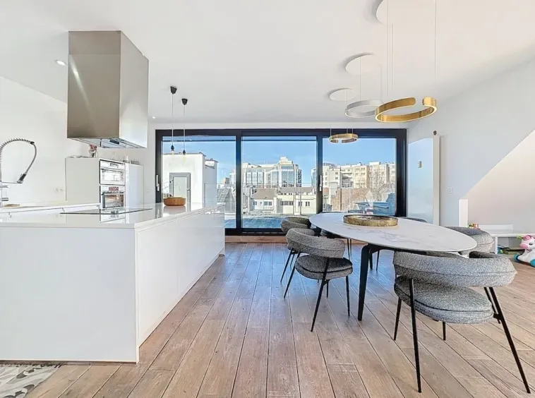 Spacious Duplex Penthouse with Terrace in Brussels Stéphanie - Image 1