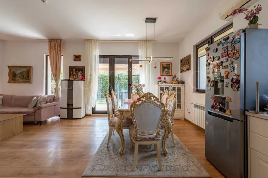 Spacious, Fully Furnished Villa with Yard Near Veliko Tarnovo - Image 5