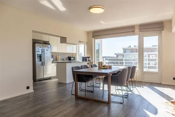 Bright 3-Bedroom Penthouse with Terraces & Parking in Ukkel - Image 2