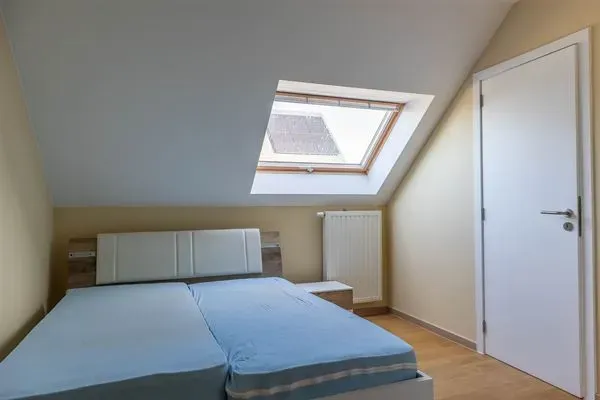 Spectacular High-End Penthouse with Terrace and Two Parking Spaces - Image 2