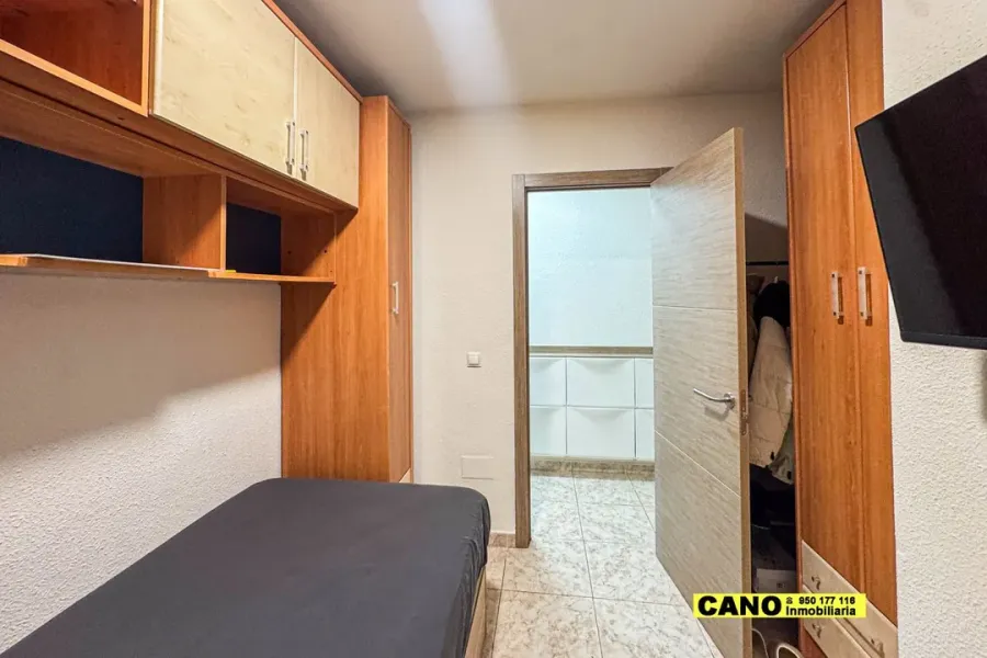 Spacious 3-Bedroom Apartment with Terrace in Central Aguadulce - Image 3