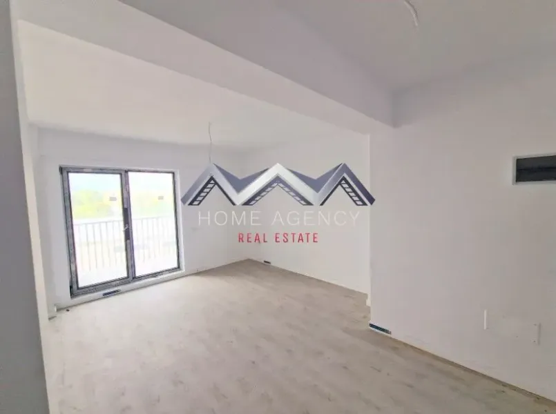 Spacious 1-Bedroom Apartment in New Otopeni Building with Parking - Image 2