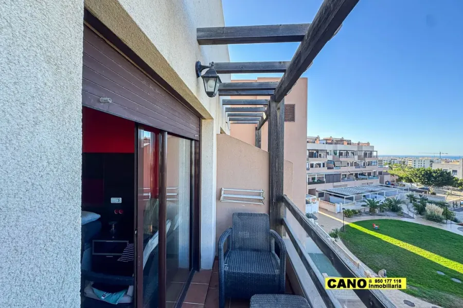 Spacious 2-Bedroom Apartment with Pool in Toyo, Almería - Image 4