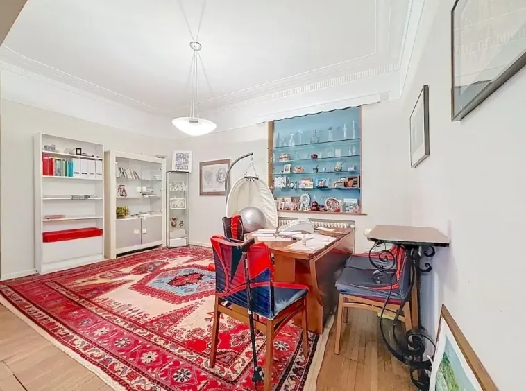 Spacious 2-Bedroom Apartment with Balcony in Brussels – Perfect Location - Image 3