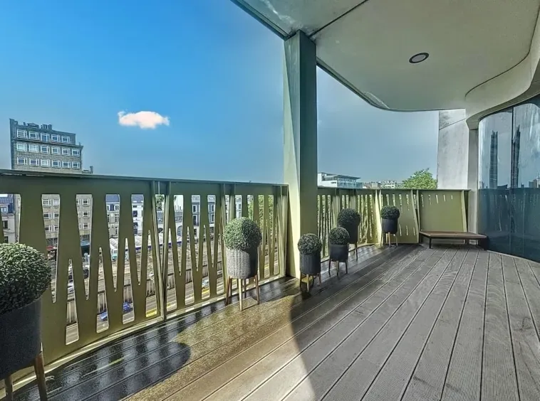 Spacious Apartment with 3 Terraces in Brussels' Toison d’Or - Image 1