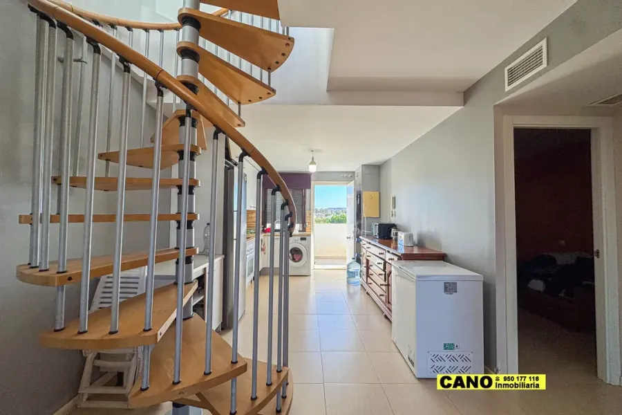 Spacious 2-Bedroom Apartment with Pool in Toyo, Almería - Image 3