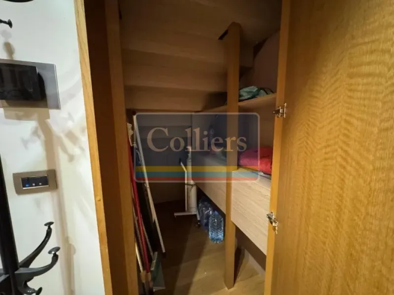 Luxurious Penthouse Apartment with Stunning Views in Belgrade's Vračar - Image 3