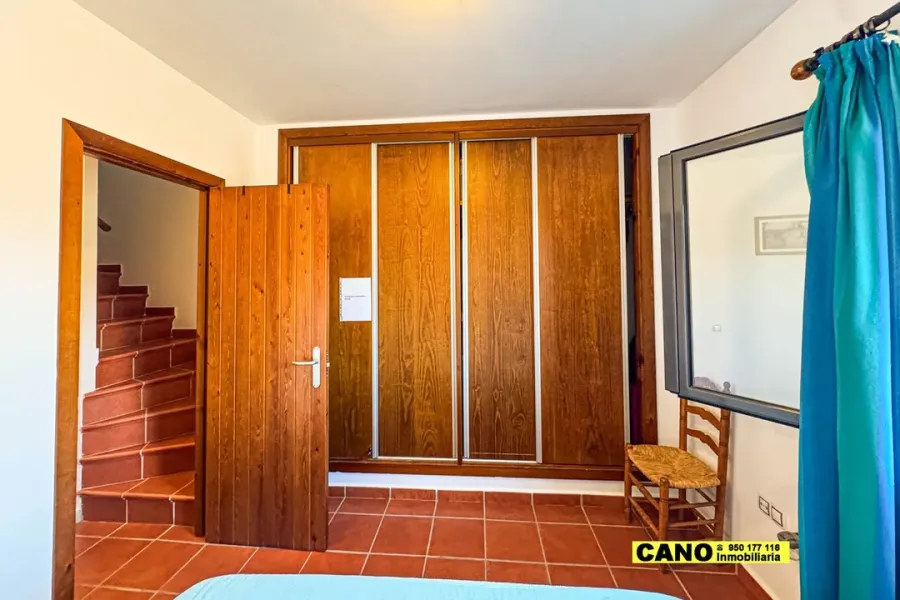 Spacious Triplex in Rodalquilar with Beach Access & Private Garage - Image 4