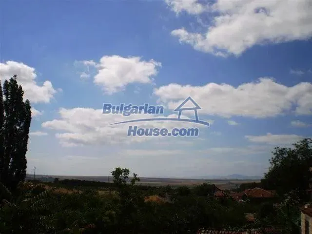 Spacious House with Garden Near Burgas – Sea & Countryside Retreat - Image 4