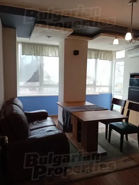 Spacious, Fully Furnished Apartment Near Medical University in Varna - Image 4