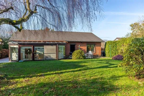 Charming Single-Storey Villa in Waterloo with No Overlooking Neighbors - Image 2