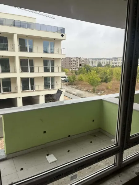 Spacious 2-Bedroom Apartment with Mountain Views in Plovdiv - Image 4