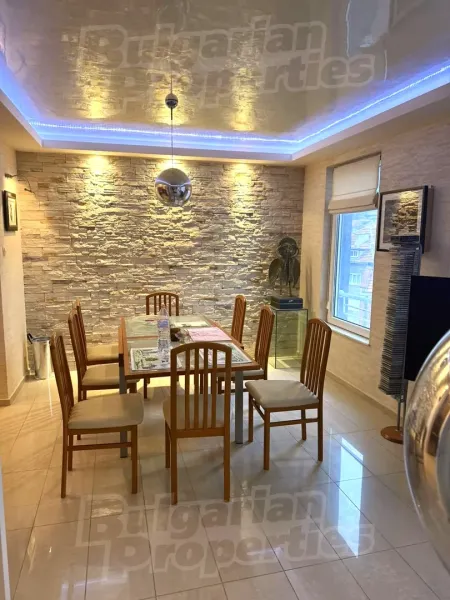 Stylish 2-Bedroom Apartment in Plovdiv - Modern & Fully Furnished - Image 1